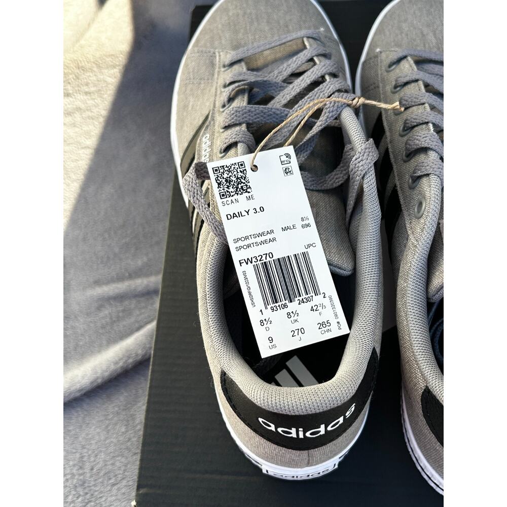 Adidas Daily 3.0 Men’s 9 Gray White Casual Sneakers FW7030 New in Box - Picture 6 of 8